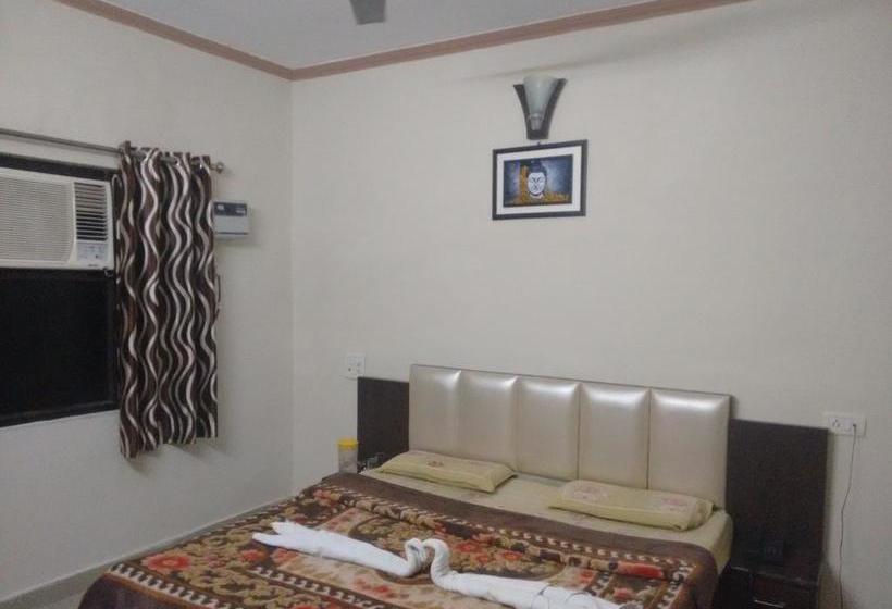 Hotel Madhuban Guest House 4
