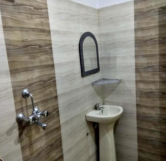 Hotel Madhuban Guest House 9