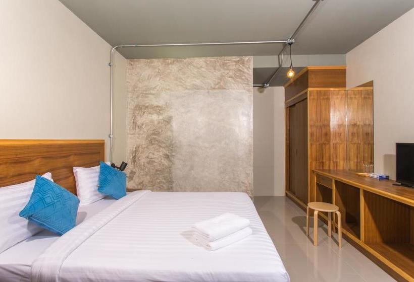 Light Khao Lak Resort 10