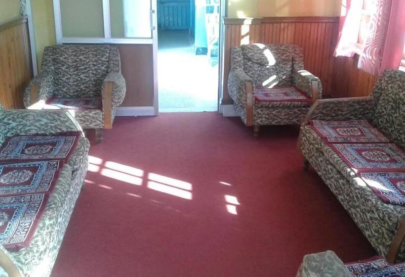 Gohills Orchid Hostel 11