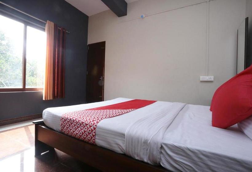 Bonfire Hostels Wayanad 5