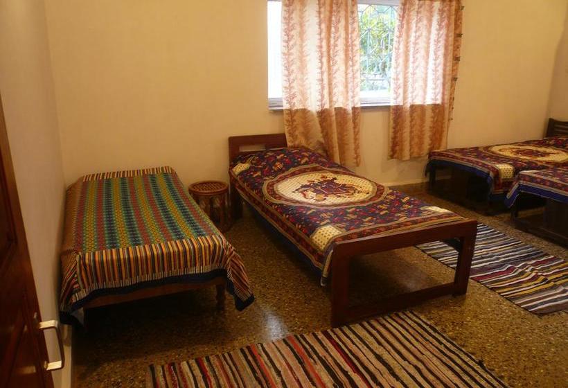 Hostel Notre Maison 10