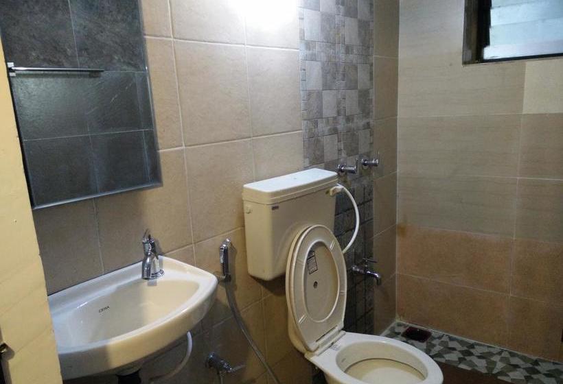 Hostel Notre Maison 13