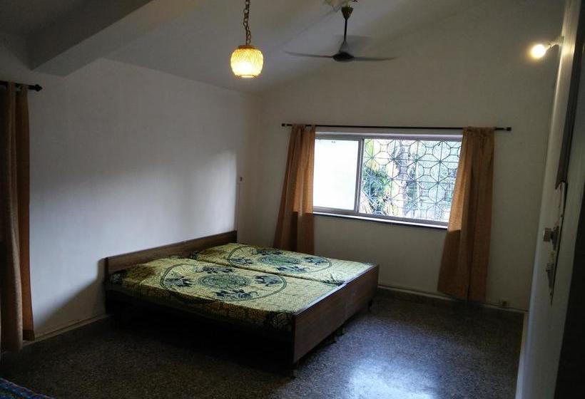 Hostel Notre Maison 19