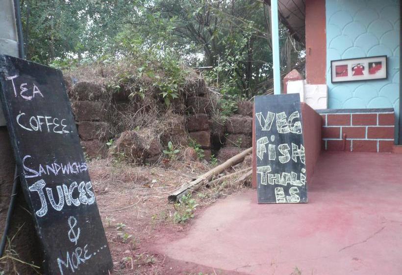 Hostel Notre Maison 4