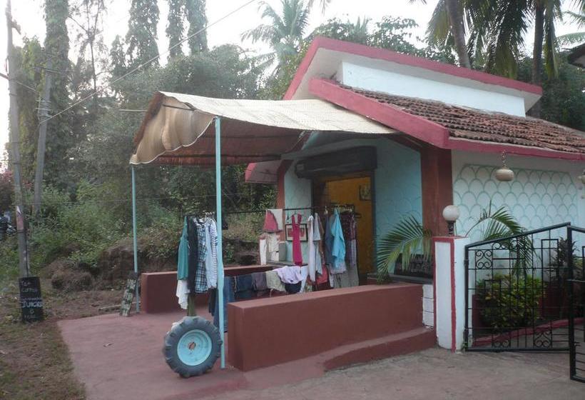 Hostel Notre Maison 5