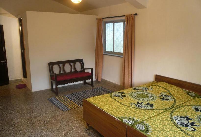 Hostel Notre Maison 8