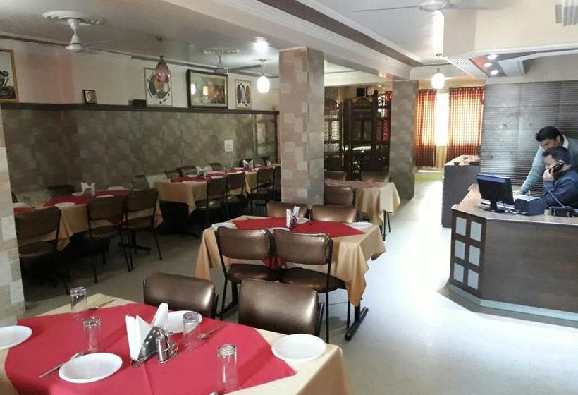 Hotel S In Holidays 2