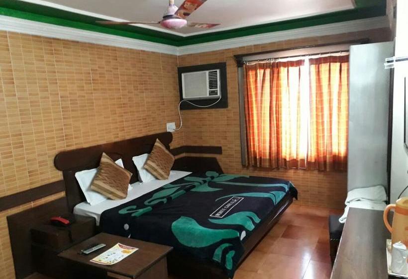 Hotel S In Holidays 5