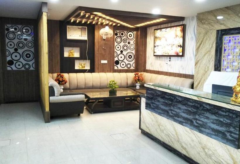 R.s Hotel & Restaurant 17