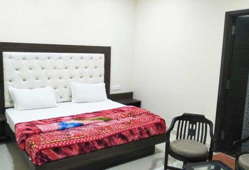 R.s Hotel & Restaurant 2