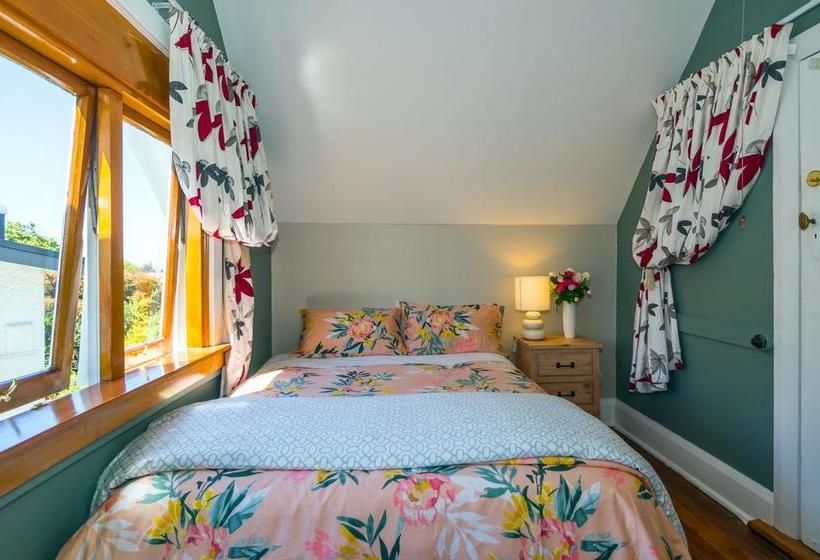 Bed and Breakfast The Sanctuary Timaru 11