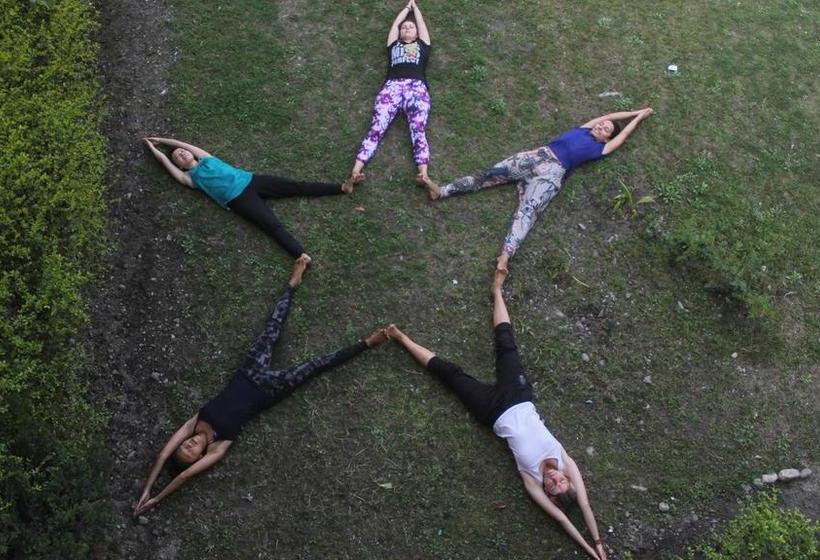 Albergue Yoga Bhawna Mission Uttarkashi Uttarakhand