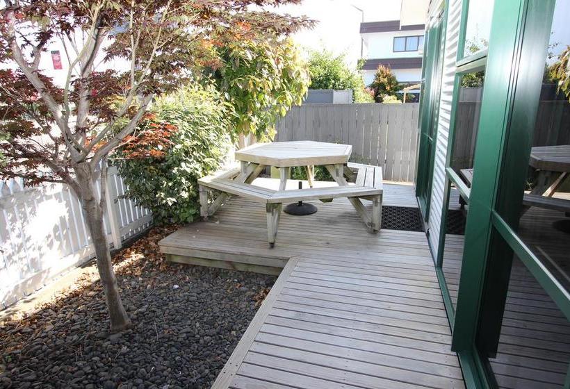 Motel Greenmeadows On Gloucester 20