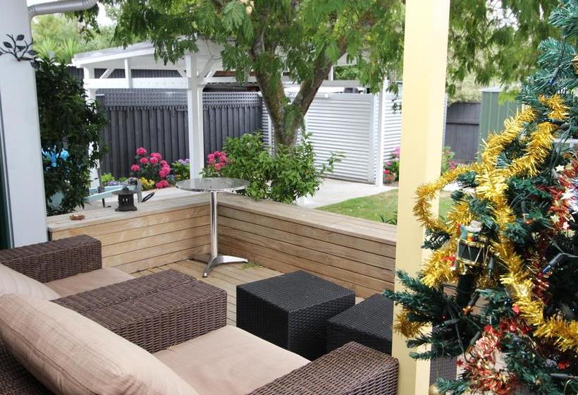 Motel Greenmeadows On Gloucester 6