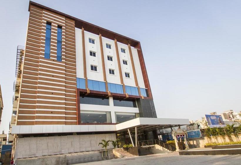 Hotel Oyo 10127 Svm Grand Uppal 16