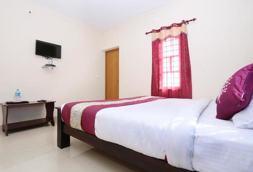 Oyo 10421 La Flora Resorts 14