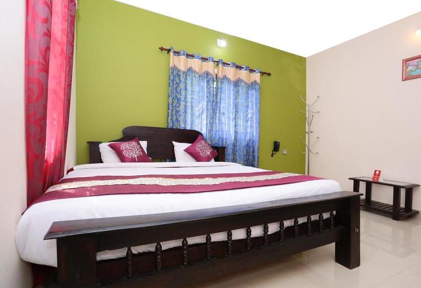 Oyo 10421 La Flora Resorts 2