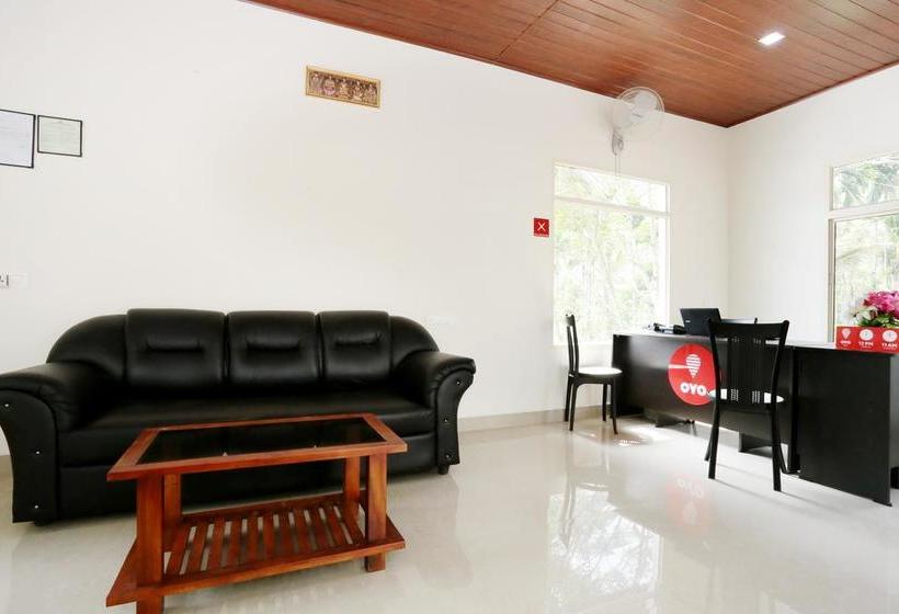 Oyo 10421 La Flora Resorts 20