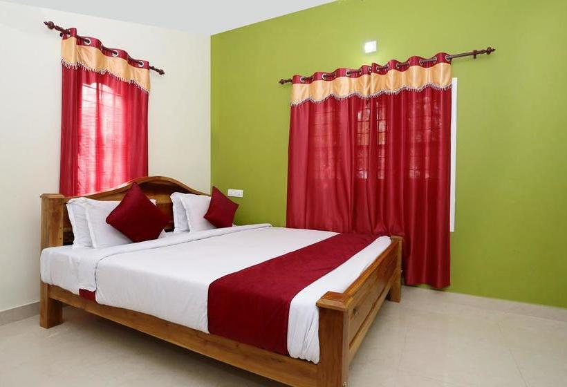 Oyo 10421 La Flora Resorts 8