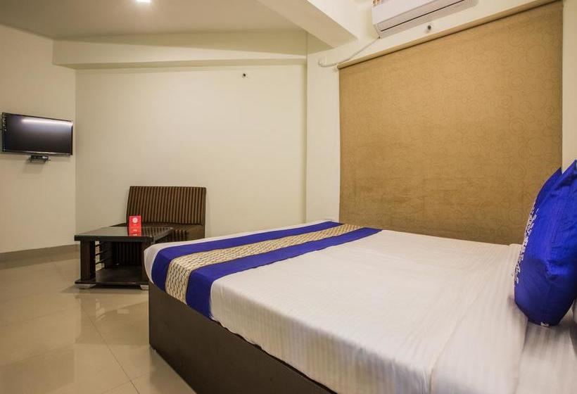 Oyo 10219 Hotel Ten Eleven 13