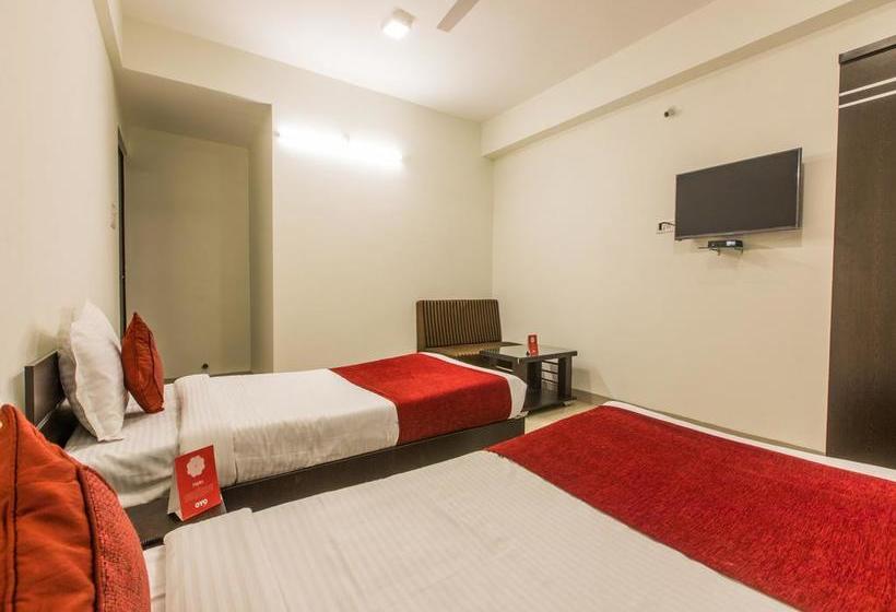 Oyo 10219 Hotel Ten Eleven 6