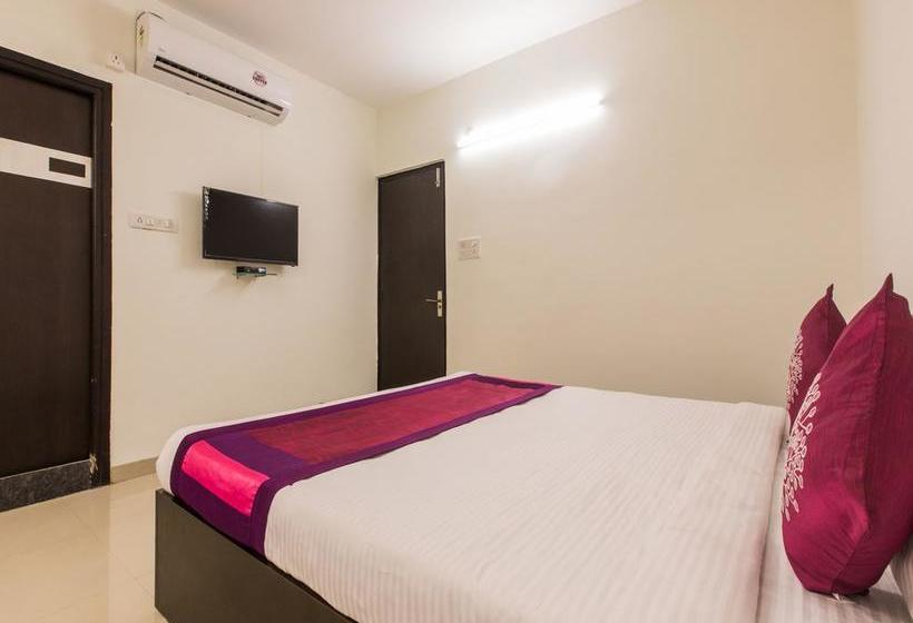 Oyo 10219 Hotel Ten Eleven 9