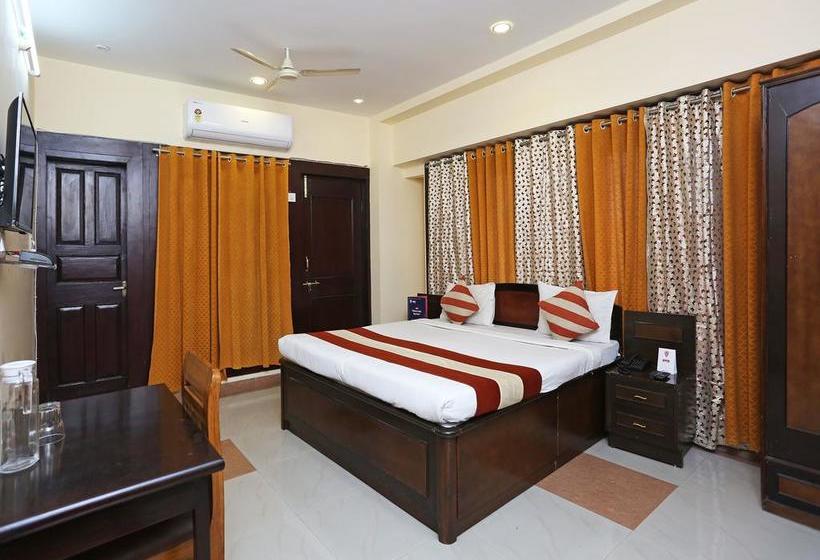 Hotel Oyo 10077 Indrapuri Madhya Pradesh