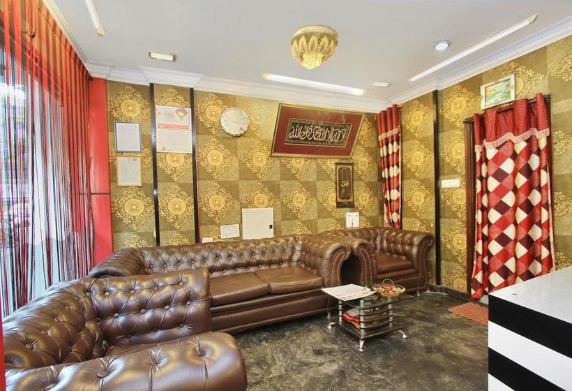 Oyo 7728 Hotel Nayaab Comforts 12