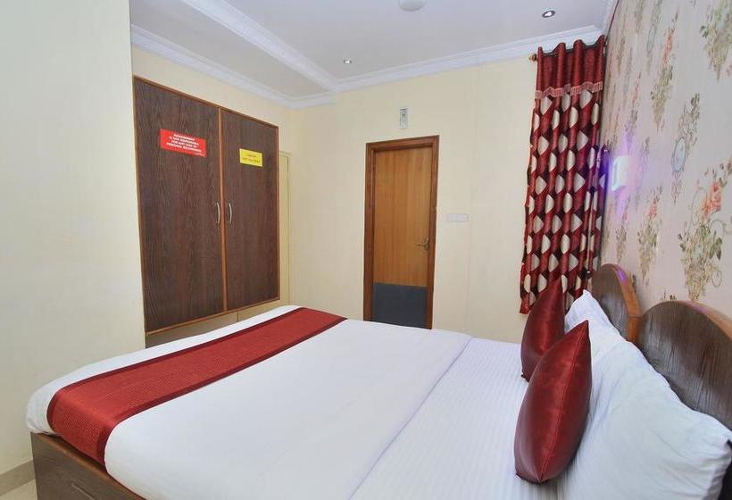 Oyo 7728 Hotel Nayaab Comforts 13