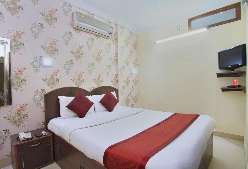 Oyo 7728 Hotel Nayaab Comforts 14