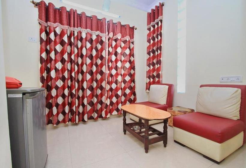 Oyo 7728 Hotel Nayaab Comforts 18