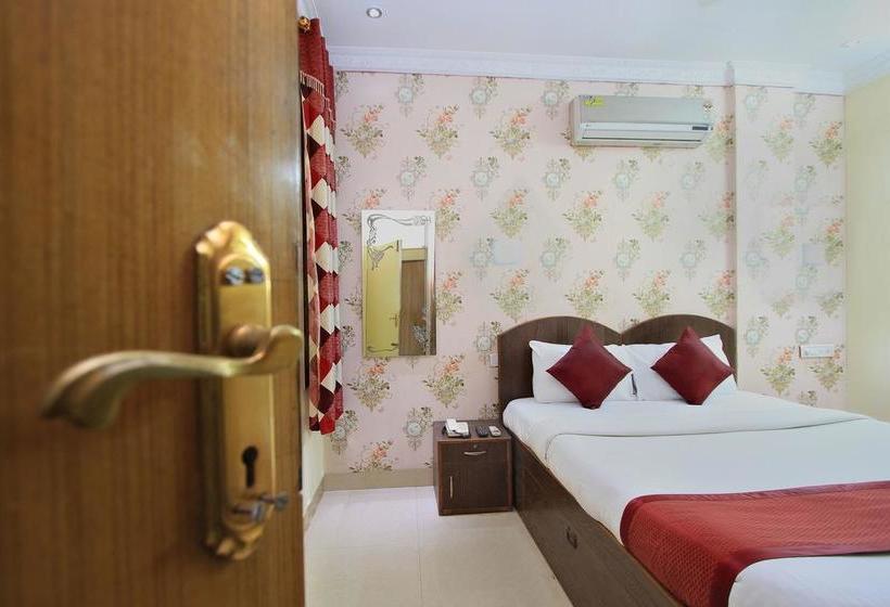 Oyo 7728 Hotel Nayaab Comforts 3