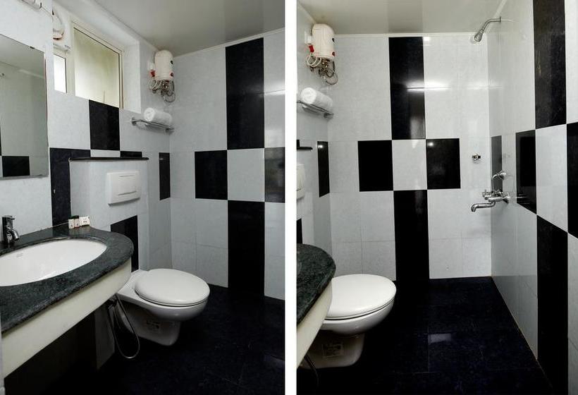 Oyo 10051 Hotel Tyche Stays 20