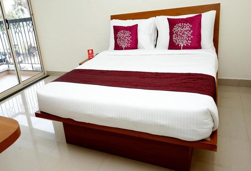 Oyo 10051 Hotel Tyche Stays 4