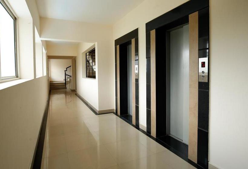 Oyo 10051 Hotel Tyche Stays 8