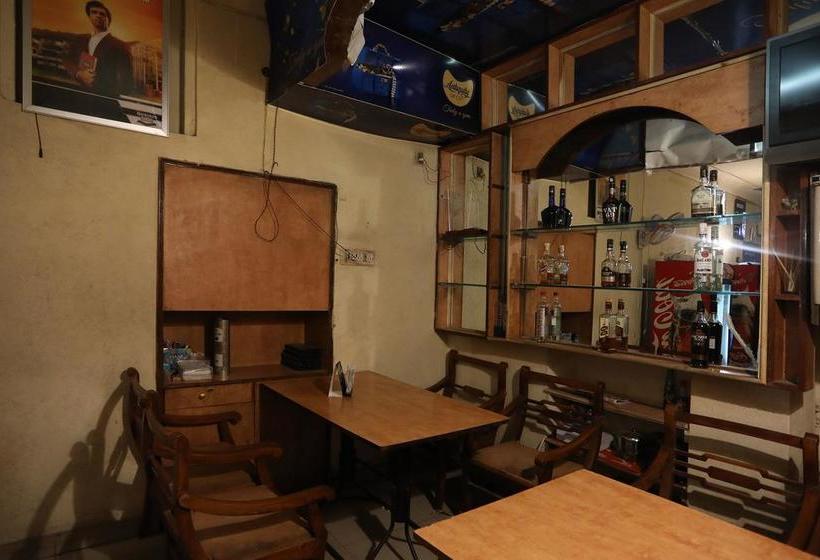 Oyo 10282 Hotel Rishi 15