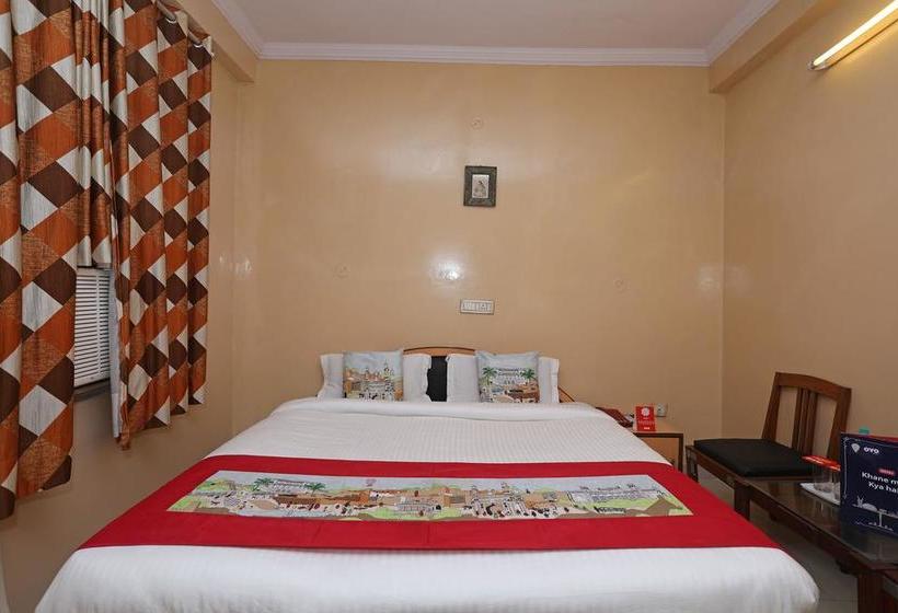 Oyo 10282 Hotel Rishi 2