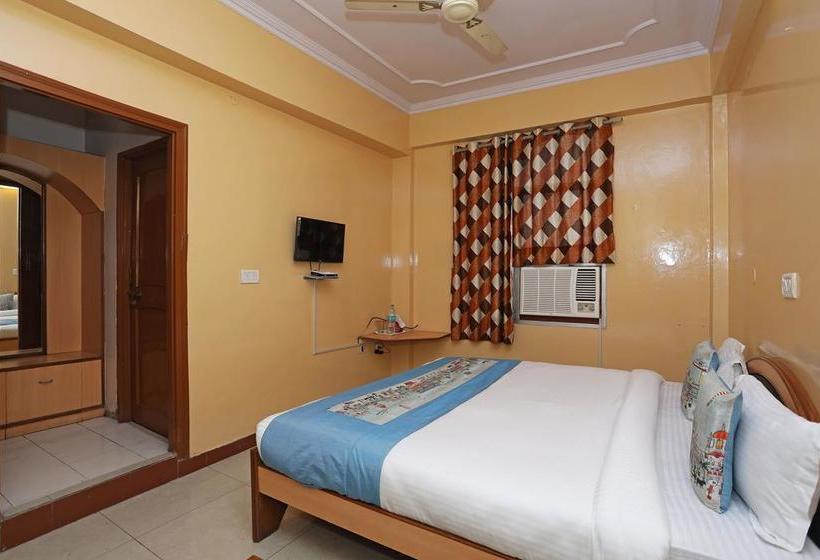 Oyo 10282 Hotel Rishi 8