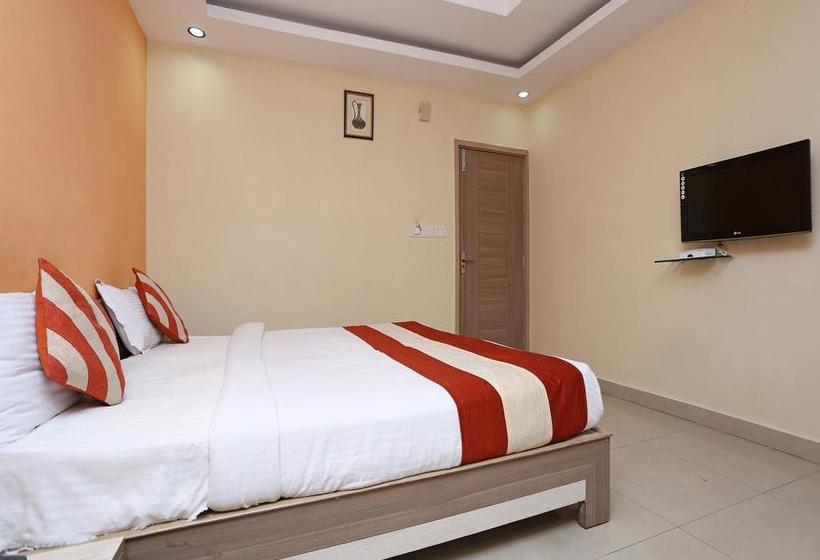 Oyo 3075 Hotel Rk Residency 17