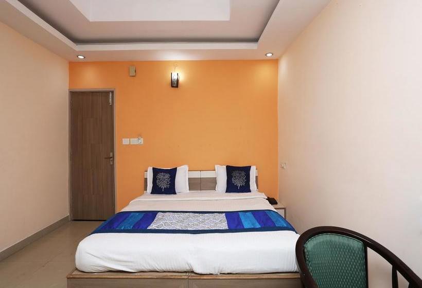 Oyo 3075 Hotel Rk Residency 2