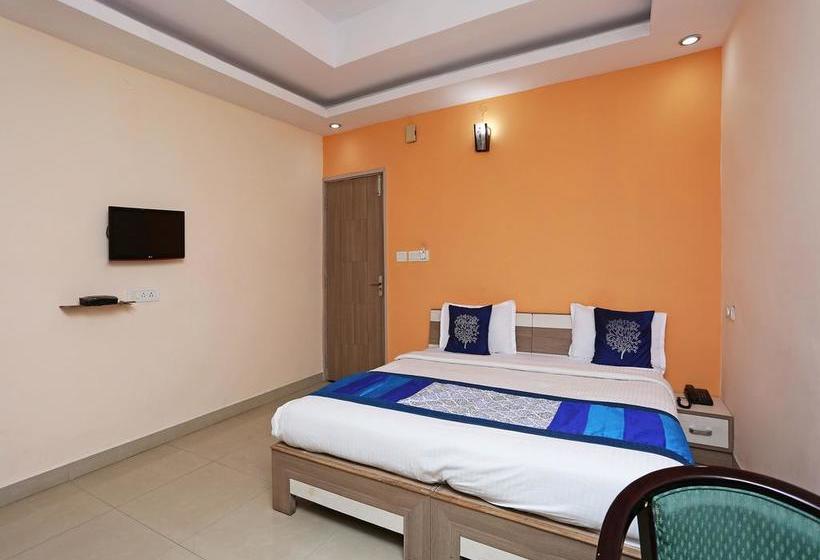 Oyo 3075 Hotel Rk Residency 3