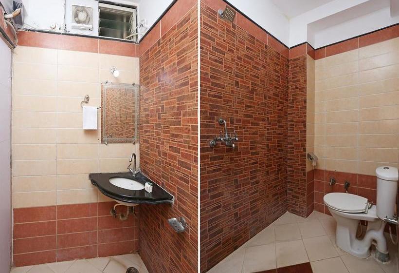 Oyo 3075 Hotel Rk Residency 4