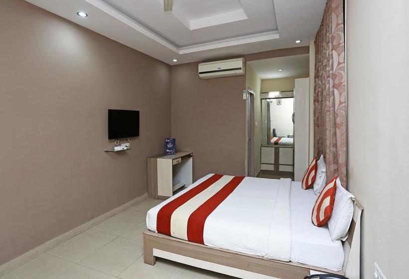 Oyo 3075 Hotel Rk Residency 8