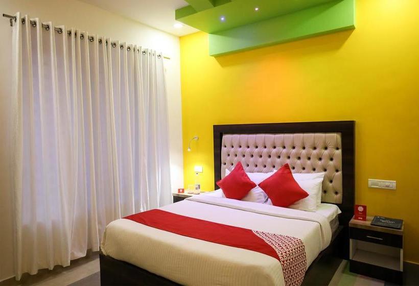 Hotel Oyo 10152 Rail View Residency 10