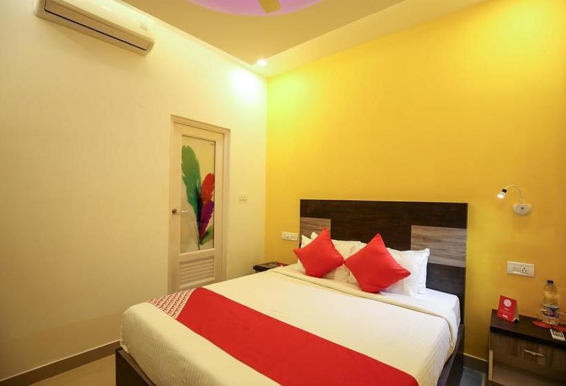 Hotel Oyo 10152 Rail View Residency 7