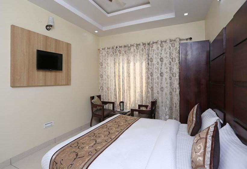 Oyo 10253 Hotel Winter Line Inn 12