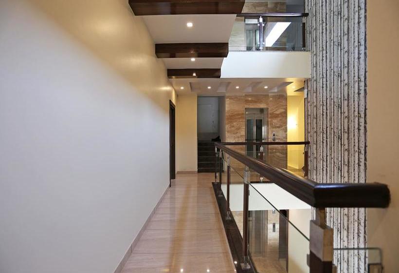 Oyo 10253 Hotel Winter Line Inn 9