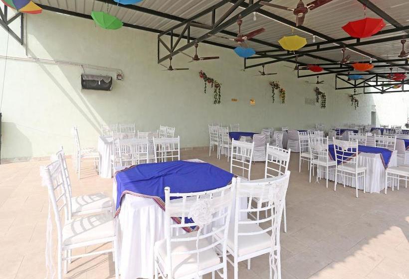 Oyo 10104 Radhika Resort 15