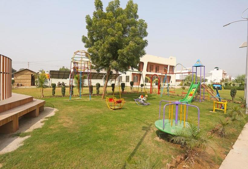 Oyo 10104 Radhika Resort 5